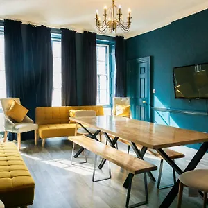 Tron Kirk Apartment