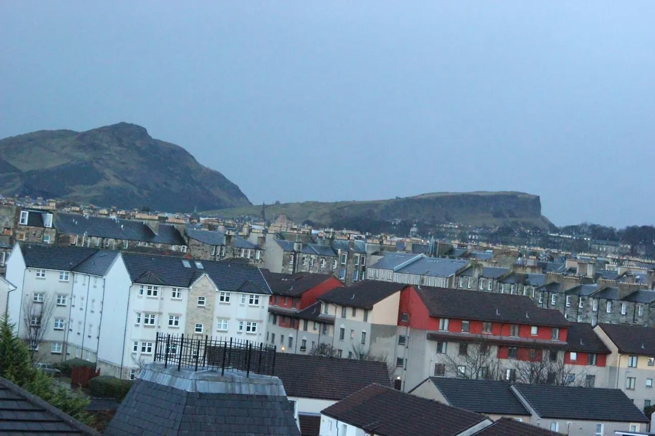 Edinburgh City Luxury Apartment Spectrum 0*,