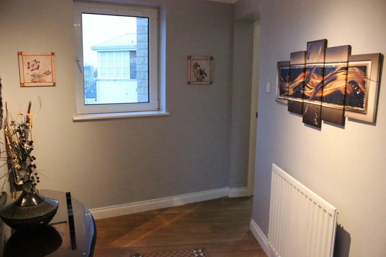 Edinburgh City Luxury Apartment Spectrum 0*,