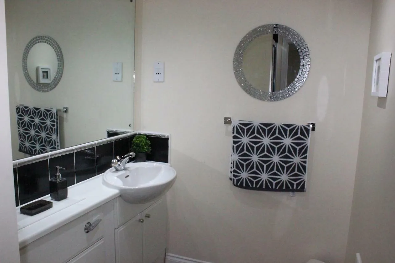Edinburgh City Luxury Apartment Spectrum